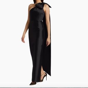 Alexia María Gabriella Column Gown